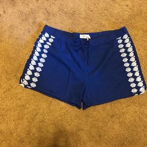 Vineyard Vines shorts